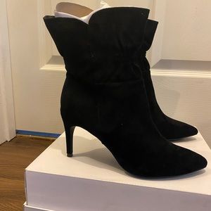 NEW BLACK ANKLE BOOTS  HEELED BOOTIES SIZE 10 SCOOP BRAND